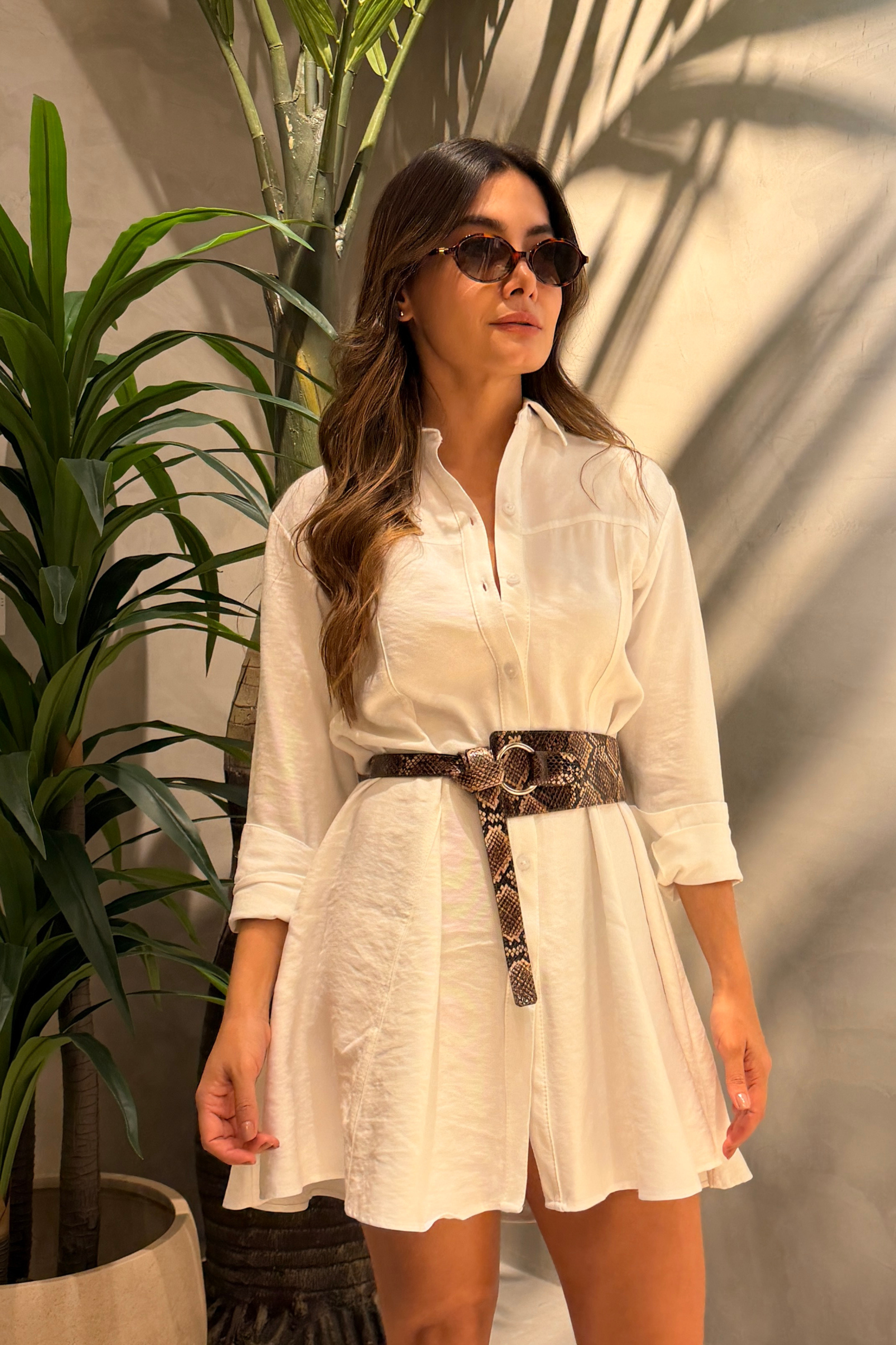 PTJ4021 vestido corto con cinturón