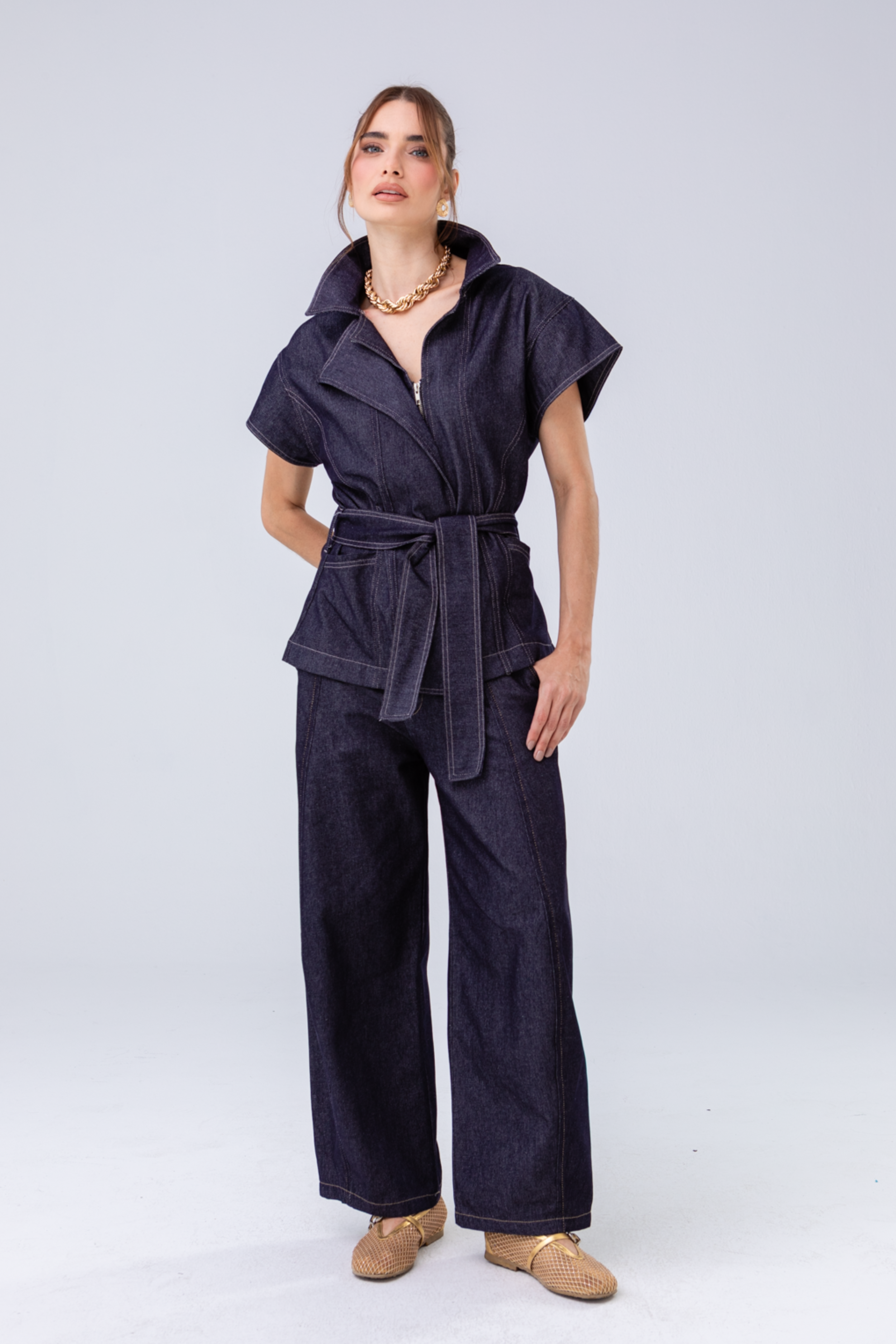 PTJ88170100 chaleco azul con bolsillos look para oficina