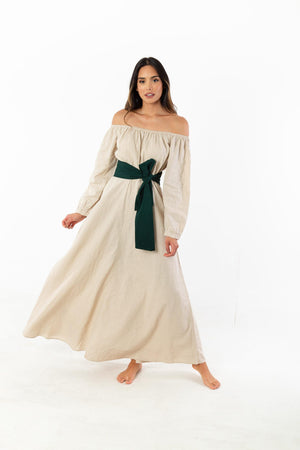 Vestido beige con cinturon de color verde