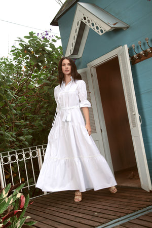 Vestido largo y elegante para eventos formales.
