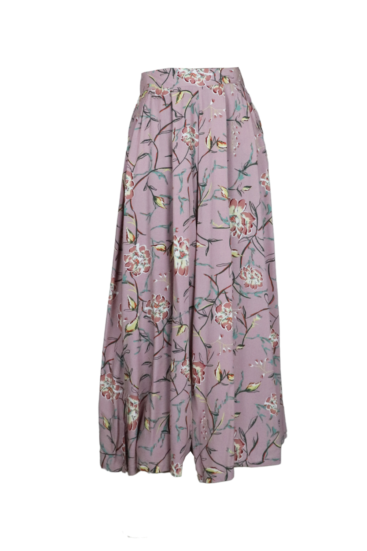 Pantalón palazzo rosa con estampado de flores.