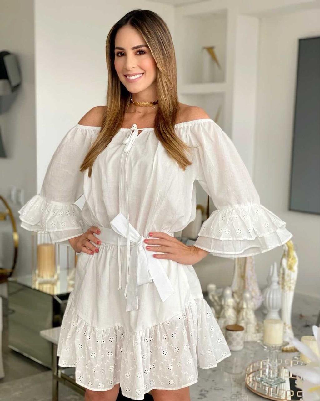 Vestido en Ojalillo  con  Popelina