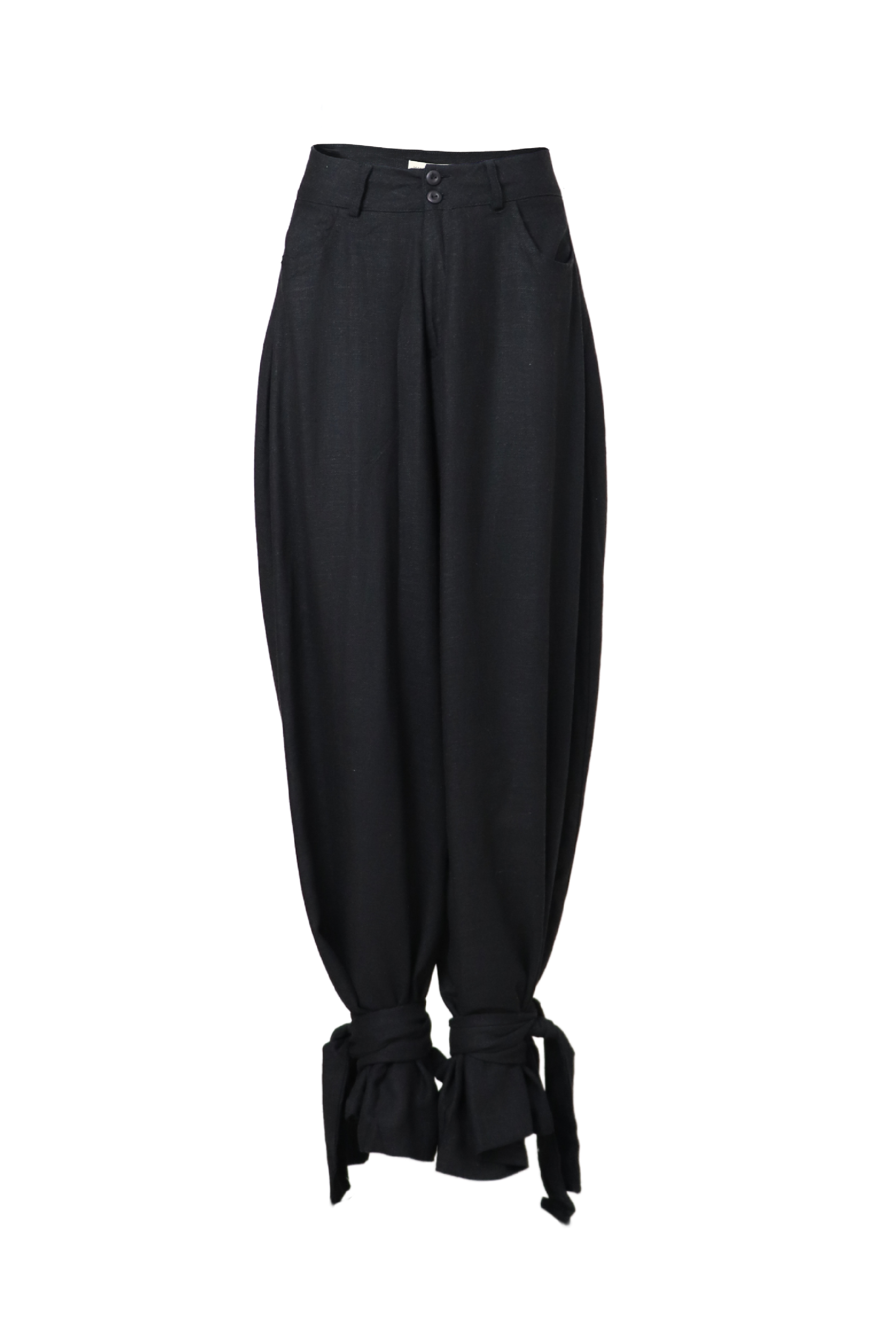 Pantalón negro con amarre en tobillos