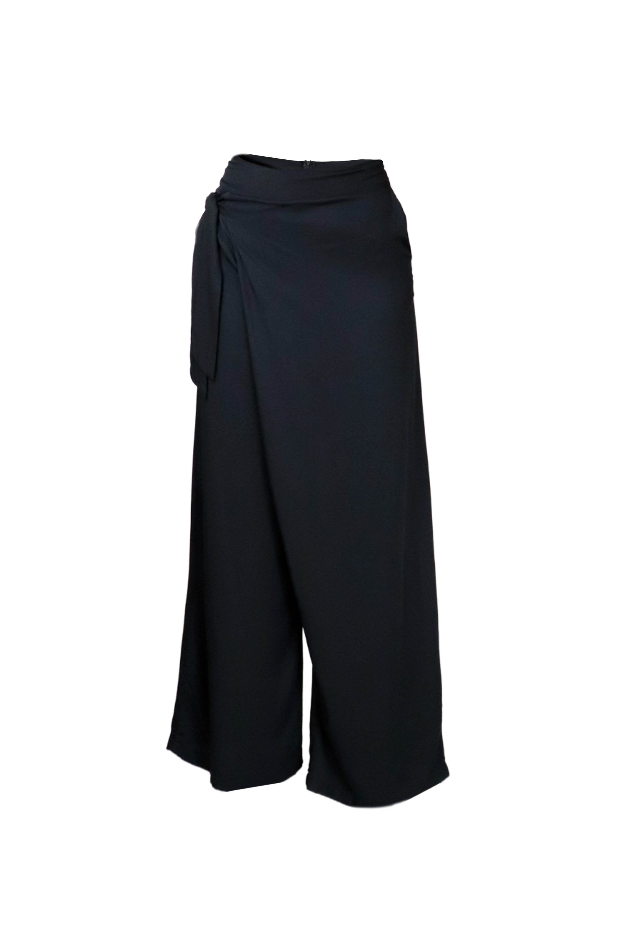 Pantalón negro de bota ancha