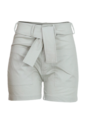 Short caqui con cinturón