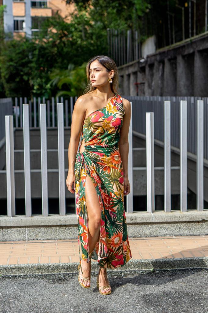 Vestido guadalupe con escote en cintura